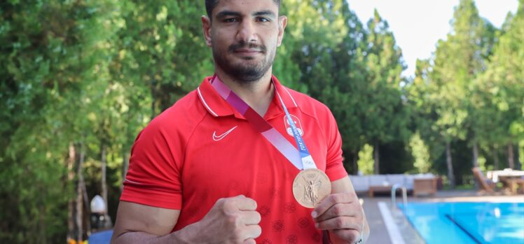 Milli güreşçi Taha Akgül, Tokyo'da aldığı madalyanın önemine dikkati çekti: