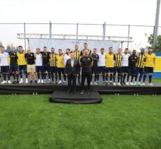 MKE Ankaragücü'nde yeni transferler için imza töreni düzenlendi