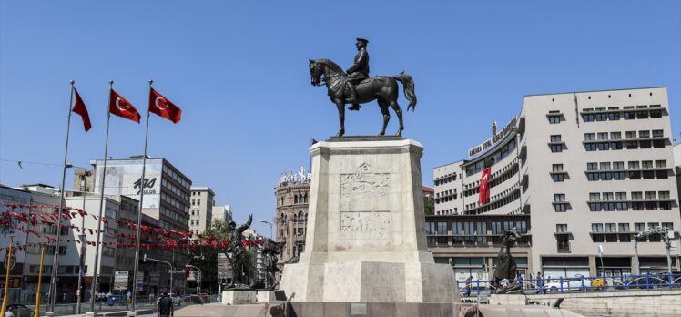 Ulus'taki Ankara Zafer Anıtı'nın restorasyonu tamamlandı