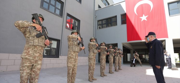 Zorlu eğitimlerini tamamlayan bordo bereliler yemin etti