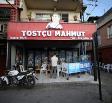 Adana'da “Tostçu Mahmut”un yası tutuluyor