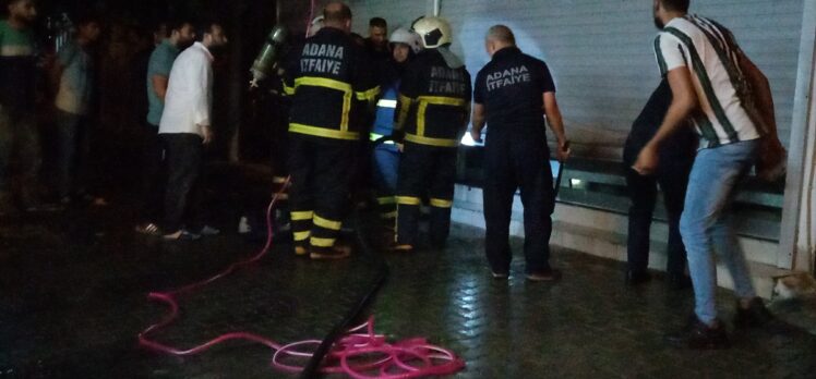 Adana'da yoğurt imalathanesinde çıkan yangın hasara yol açtı