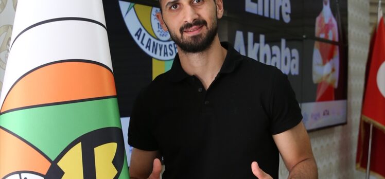 Alanyaspor, Emre Akbaba'yı Galatasaray'dan bir yıllığına kiraladı