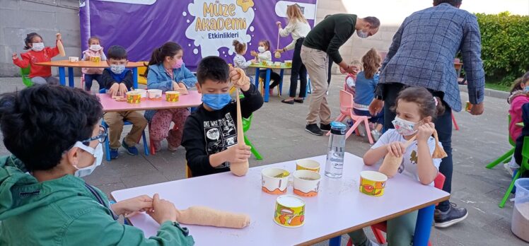 Bilecik'te çocuklar Yaşayan Şehir Müzesi'ndeki etkinliklerle kültürlerini tanıyor