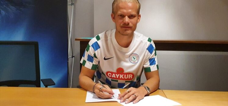 Çaykur Rizespor, Fin santrfor Pohjanpalo'yu kiraladı