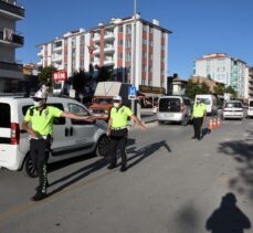 Çorum Emniyet Müdürlüğü kentte huzur ve güvenliği “şok denetim” ile pekiştiriyor