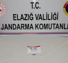 Elazığ'da kimyasal madde satmak isteyen şüpheliyi jandarma ekipleri yakaladı