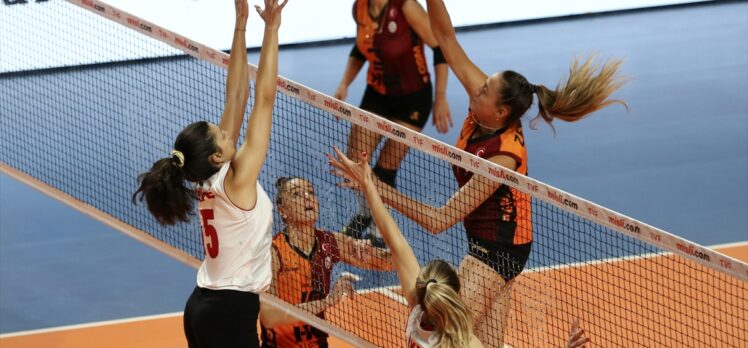 Voleybol: Hazırlık maçı