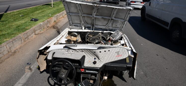 Gaziantep'te direğe çarpan otomobil ikiye ayrıldı: 2 ölü, 2 yaralı