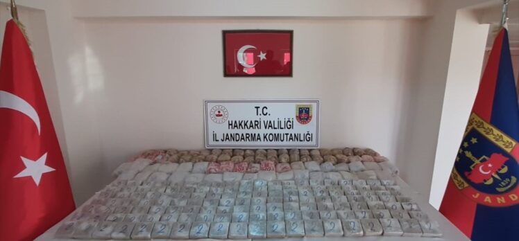 Hakkari'de araziye gömülü 160 kilo eroin ele geçirildi