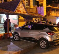 Hatay’da minibüsle otomobilin çarpışması sonucu 7 kişi yaralandı