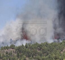 İspanya'nın Kanarya Adaları'ndaki La Palma yanardağı faaliyete geçti