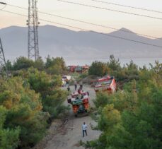 GÜNCELLEME – İzmir'in Karşıyaka ilçesinde çıkan orman yangını söndürüldü