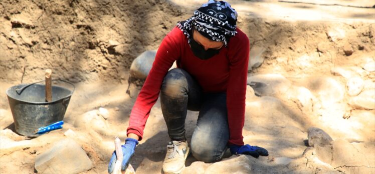 Mersin'deki Yumuktepe Höyüğü'nde Bizans dönemine ait depolama çukuru bulundu