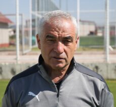 Sivasspor Teknik Direktörü Rıza Çalımbay'dan taraftara aşı çağrısı: