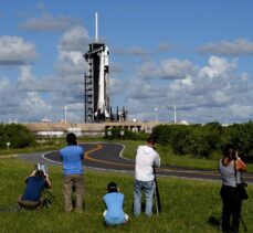 SpaceX roketi 4 özel yolcuyu dünyanın çevresinde 3 gün gezdirecek