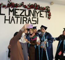 Strazburg DİTİB Açıköğretim İmam Hatip Lisesi öğrencilerinin ilk diploma heyecanı