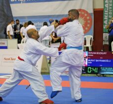 Türkiye Büyükler ve Veteranlar Karate Şampiyonası, Adana'da başladı