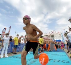 Açık su yüzme yarışı “Oceanman Türkiye” Antalya'da başladı