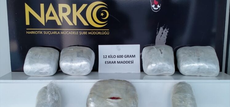 Adana'da 2 tırda 12 kilo 600 gram esrar bulundu