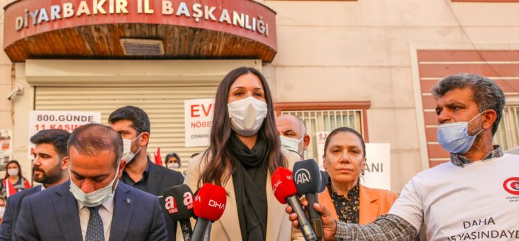 AK Parti Genel Başkan Yardımcısı Karaaslan, Diyarbakır annelerini ziyaret etti: