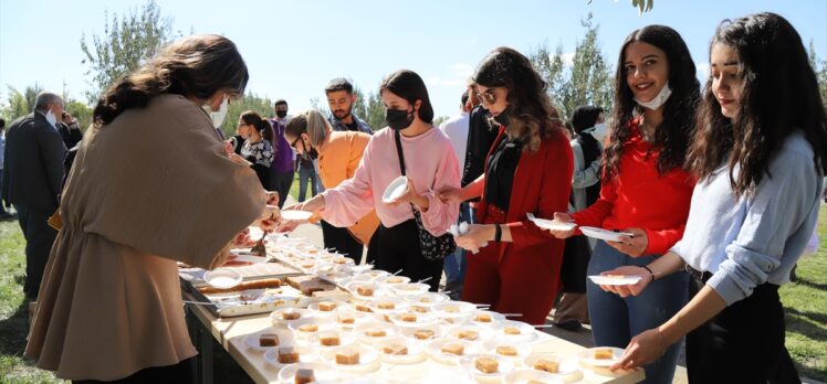 Aksaray Üniversitesi “1. İğde Hasat Şenliği” başladı