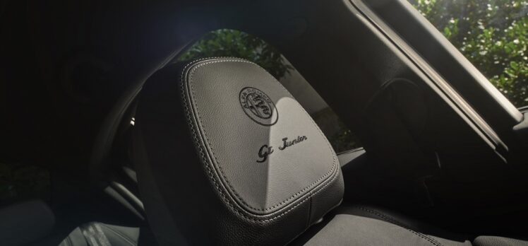 Alfa Romeo'nun Giulia ve Stelvio GT Junior özel serileri tanıtıldı