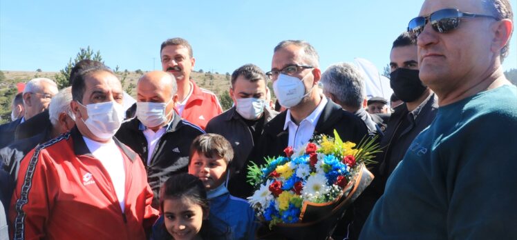 Bakan Kasapoğlu ve AK Parti'li Yıldırım, Erzincan'daki gençlik festivaline katıldı