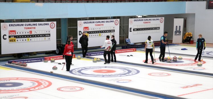 Curlingde 2022 Kış Olimpiyat Oyunları ön eleme müsabakaları Erzurum'da başladı