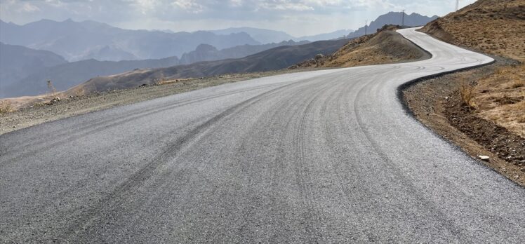 Hakkari'de yatırımlarla standardı yükseltilen kayak merkezi sezona hazırlanıyor