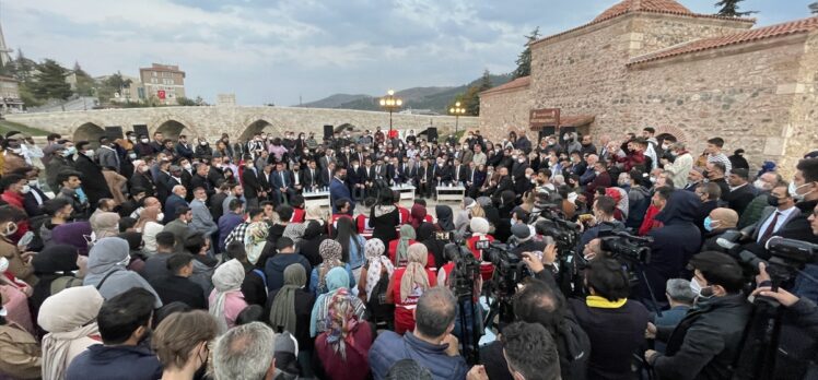 İçişleri Bakanı Soylu, Tokat'ta gençlerle bir araya geldi: