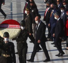 İçişleri Bakanı Soylu ve beraberindeki heyet Anıtkabir'i ziyaret etti