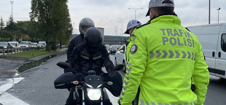 İstanbul'da “çakarlı araç” denetimi