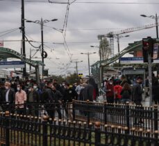 GÜNCELLEME – İstanbul'da yağışın etkisiyle trafik yoğunluğu yaşanıyor