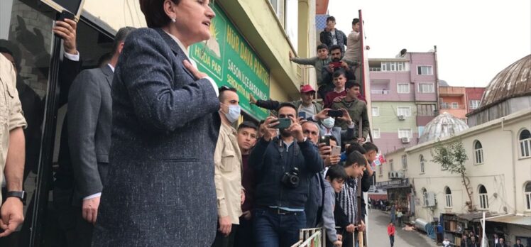 İYİ Parti Genel Başkanı Akşener, Batman'da esnaf ziyaretinde konuştu: