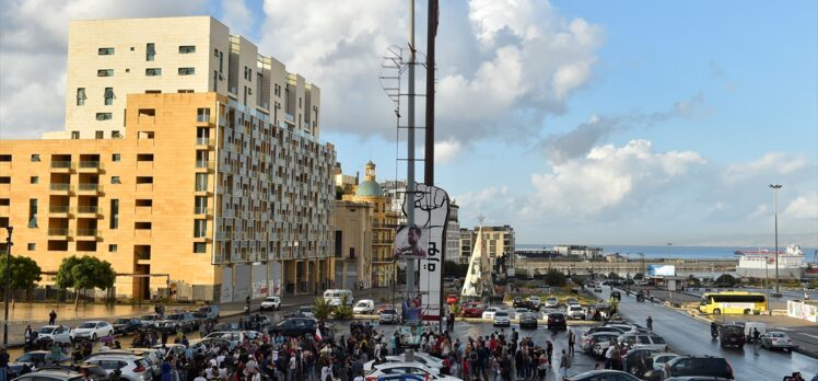 Lübnan'daki 17 Ekim protestolarının 2. yılında Beyrut'ta yürüyüş düzenlendi