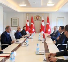 Gürcistan Başbakanı Garibaşvili, Milli Savunma Bakanı Akar'ı kabul etti