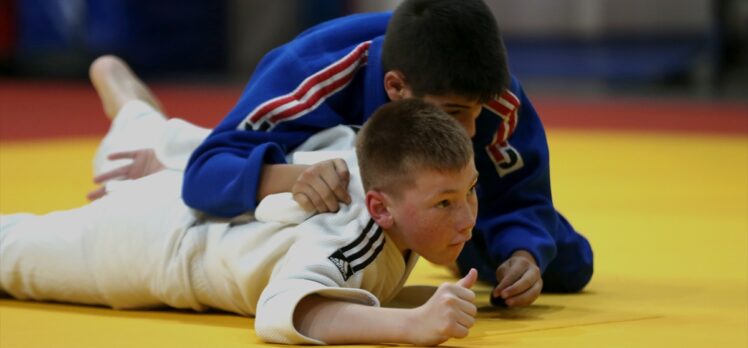 Minikler Karadeniz Judo Turnuvası Düzce'de başladı