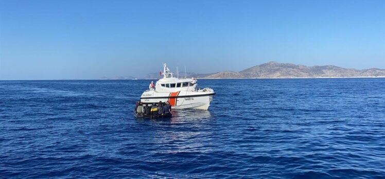 Muğla'da Türk kara sularına itilen 48 düzensiz göçmen kurtarıldı