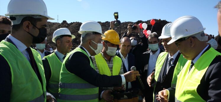 Muş'ta hayırsever iş insanının yaptıracağı Varto Meslek Yüksekokulunun temeli atıldı