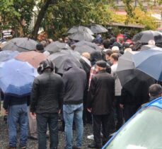 Otomobiliyle park halindeki kamyona çarparak ölen doktor Zonguldak'ta defnedildi