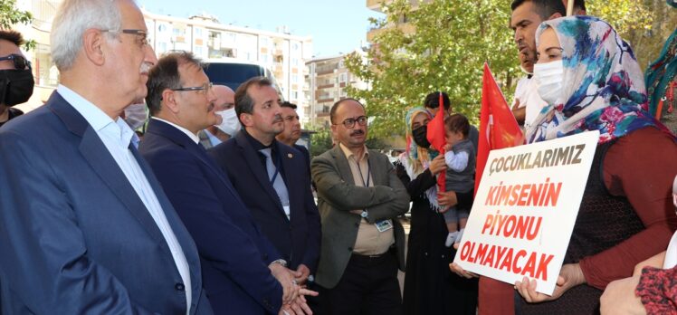 TBMM İnsan Hakları Komisyonu Başkanı Hakan Çavuşoğlu, Diyarbakır'da ziyaretlerde bulundu