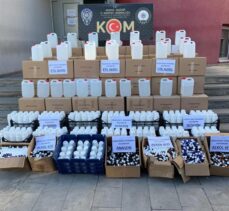 Adana'da 1560 litre etil alkol ve 45 şişe sahte içki ele geçirildi