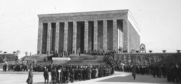 Anadolu Ajansı arşivinden, Büyük Önder Atatürk'ün ebediyete intikali