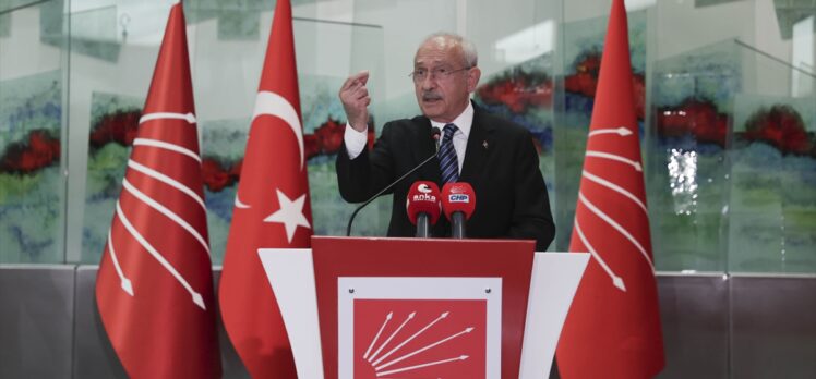 CHP Genel Başkanı Kılıçdaroğlu, Gelecek Partisi Genel Başkanı Davutoğlu ile bir araya geldi