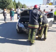 Denizli'de iki aracın çarpıştığı kazada 2 yaşındaki çocuk öldü, 4 kişi yaralandı