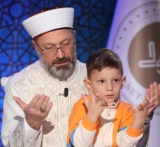 Diyanet İşleri Başkanı Erbaş, “Aile: Sevgi, Şefkat ve Merhamet” programına katıldı