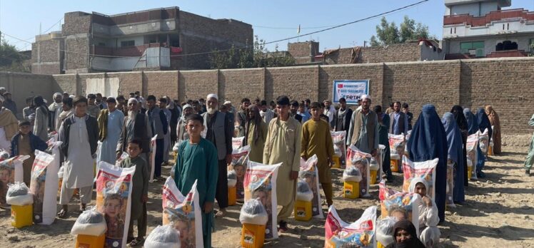 Fetih İnsani Yardım Vakfından Afganistan'da yoksul ailelere gıda yardımı