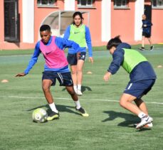 Hakkarigücü Kadın Futbol Takımı başarıya odaklandı