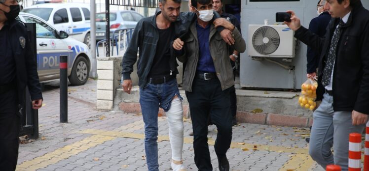 Malatya'daki bina göçüğüne ilişkin gözaltına alınan 4 kişi adliyeye sevk edildi